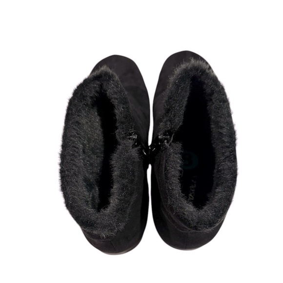 Aerosoles Women's Black Suede Zippered Ankle Boots Faux Fur Inside Size 8 - Picture 4 of 6